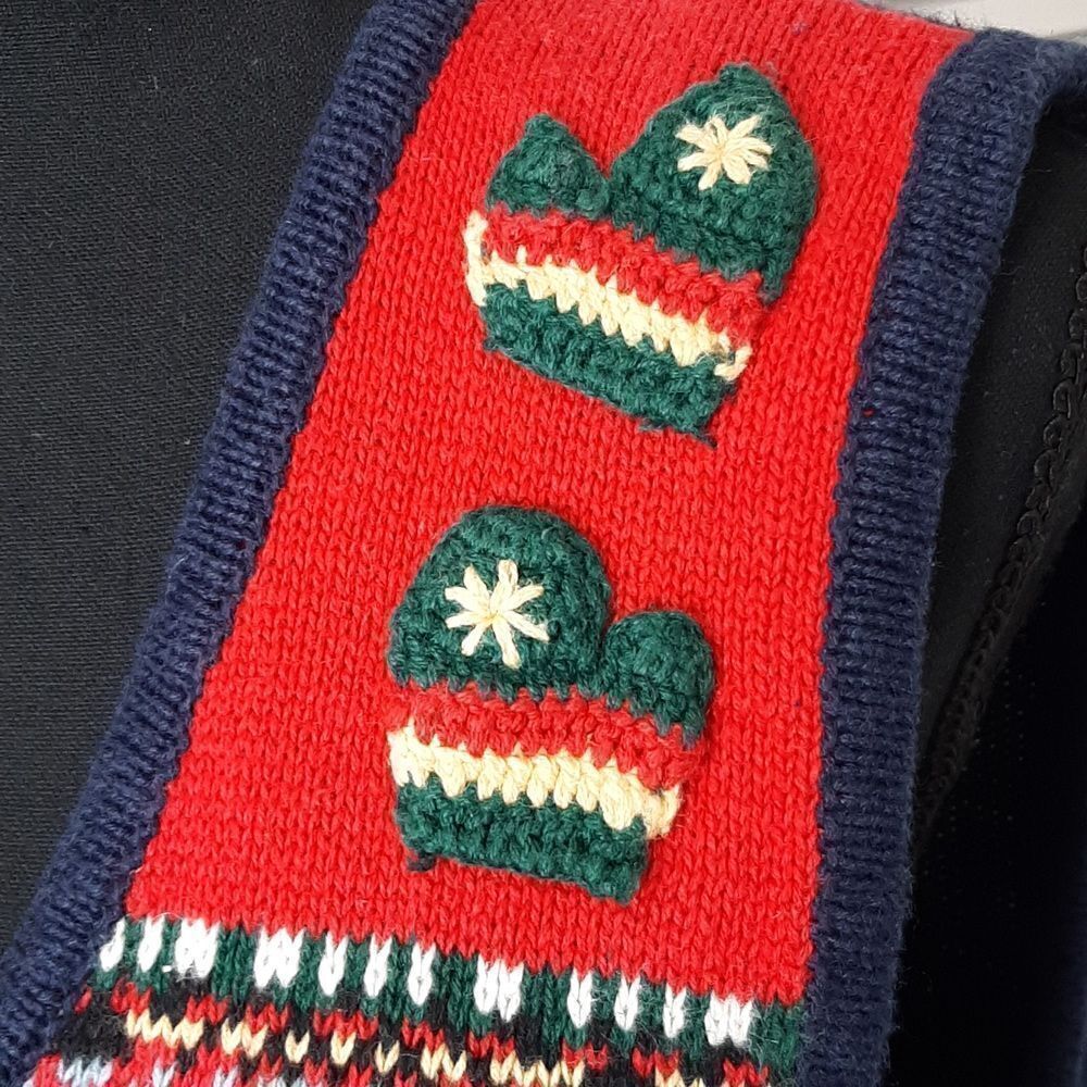 Capacity Vintage Bear Sweater Vest - Picture 3 of 13
